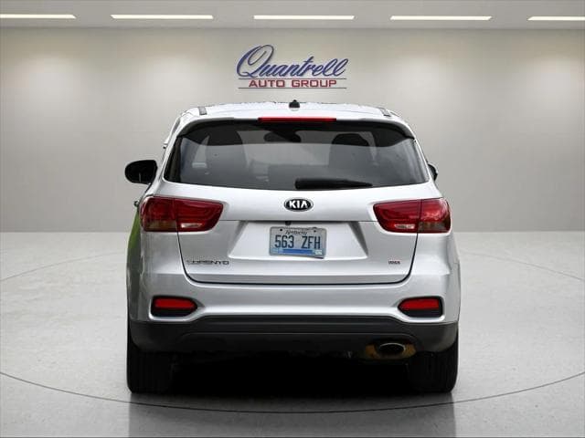2019 Kia Sorento SUV in Sparkling Silver thumbnail 5