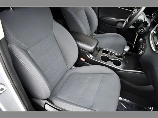 2019 Kia Sorento SUV in Sparkling Silver thumbnail 27