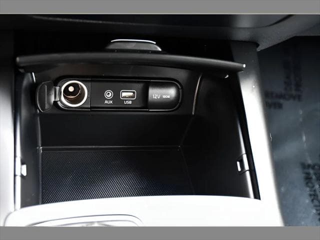 2019 Kia Sorento SUV in Sparkling Silver thumbnail 31