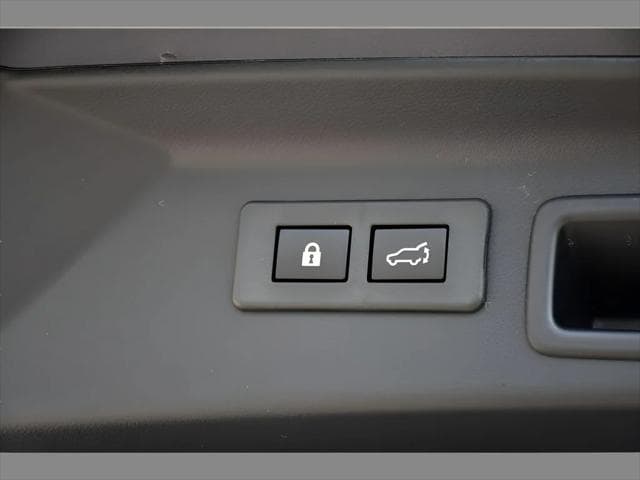 2026 Subaru Forester SUV in Gray thumbnail 25