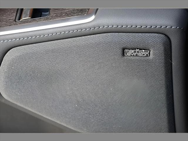 2024 Lexus GX 550 SUV in Eminent White Pearl thumbnail 18