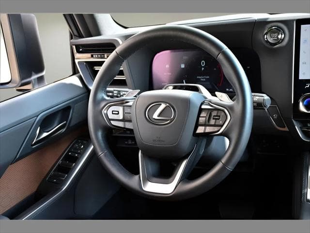 2024 Lexus GX 550 SUV in Eminent White Pearl thumbnail 19