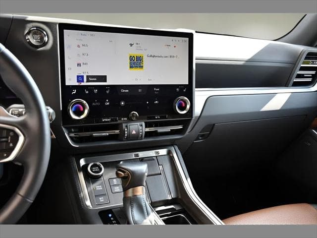 2024 Lexus GX 550 SUV in Eminent White Pearl thumbnail 22