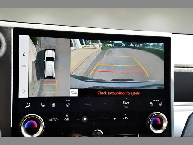 2024 Lexus GX 550 SUV in Eminent White Pearl thumbnail 23