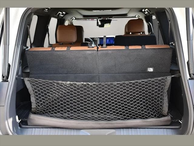 2024 Lexus GX 550 SUV in Eminent White Pearl thumbnail 24