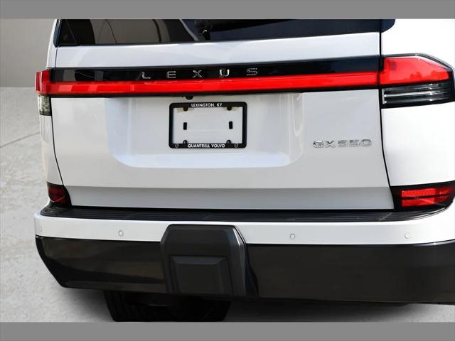2024 Lexus GX 550 SUV in Eminent White Pearl thumbnail 28