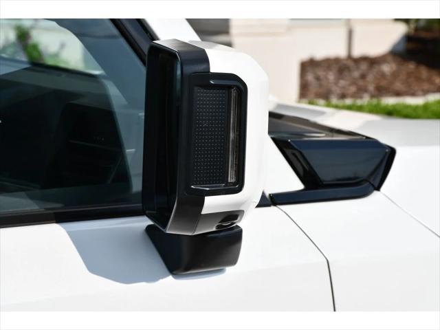 2024 Lexus GX 550 SUV in Eminent White Pearl thumbnail 29