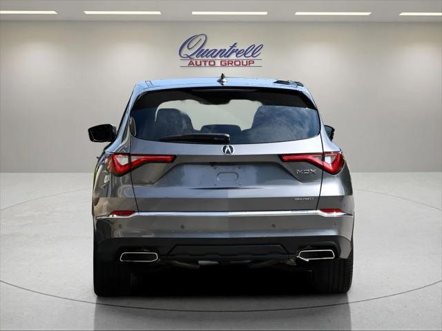 2024 Acura MDX SUV in Platinum White Pearl thumbnail 5