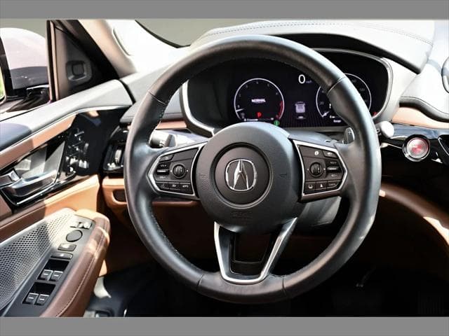 2024 Acura MDX SUV in Platinum White Pearl thumbnail 17