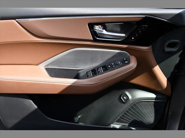 2024 Acura MDX SUV in Platinum White Pearl thumbnail 26