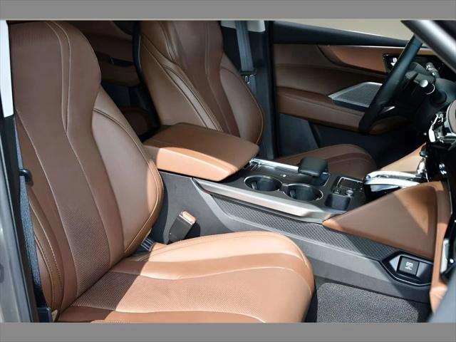 2024 Acura MDX SUV in Platinum White Pearl thumbnail 31