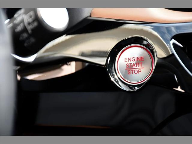 2024 Acura MDX SUV in Platinum White Pearl thumbnail 37