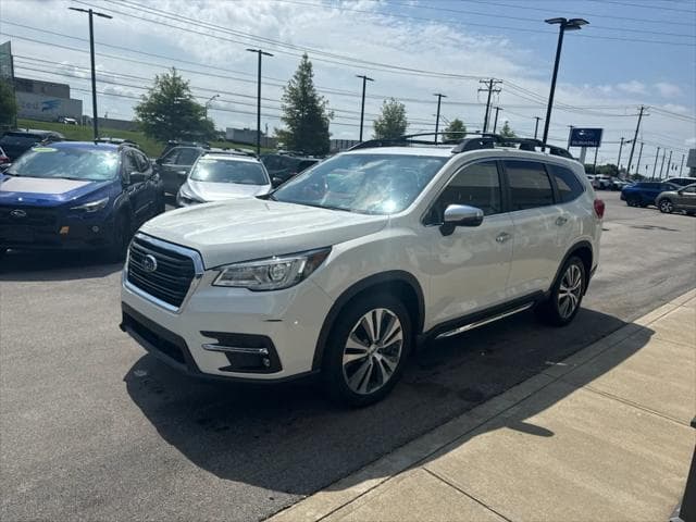 2019 Subaru Ascent SUV in Crystal White Pearl thumbnail 7