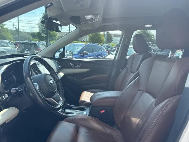 2019 Subaru Ascent SUV in Crystal White Pearl - Image 9