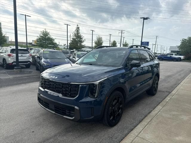 2024 Kia Sorento SUV in Midnight Lake Blue thumbnail 7