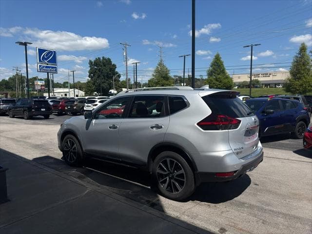 2020 Nissan Rogue SUV in Brilliant Silver Metallic thumbnail 5