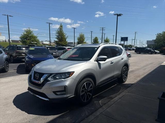 2020 Nissan Rogue SUV in Brilliant Silver Metallic thumbnail 7