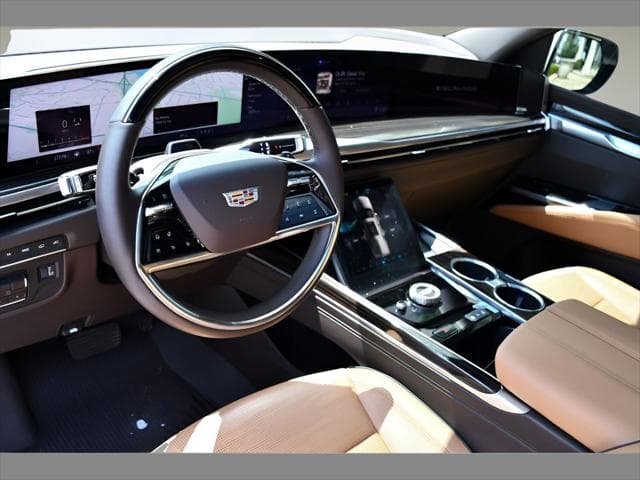 2025 Cadillac Escalade ESV SUV in Crystal White Tricoat thumbnail 13