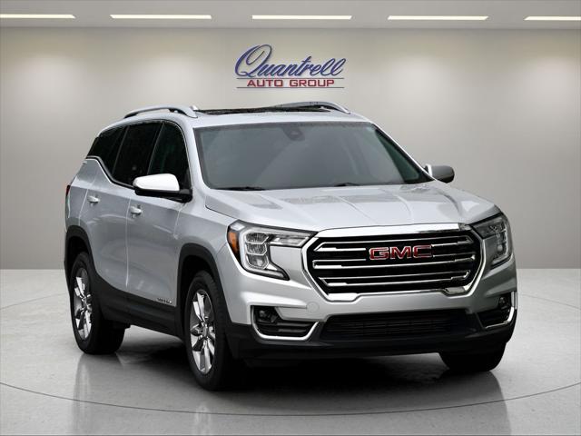2022 GMC Terrain SUV in Quicksilver Metallic - Image 2