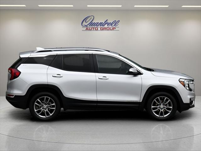 2022 GMC Terrain SUV in Quicksilver Metallic - Image 3