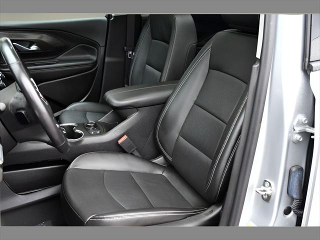 2022 GMC Terrain SUV in Quicksilver Metallic thumbnail 14