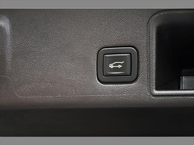 2022 GMC Terrain SUV in Quicksilver Metallic thumbnail 24