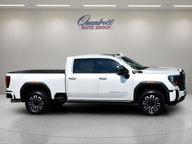 2024 GMC Sierra 2500HD Truck in White Frost Tricoat - Image 3