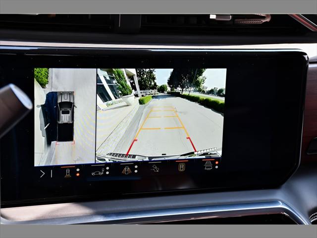 2024 GMC Sierra 2500HD Truck in White Frost Tricoat thumbnail 21