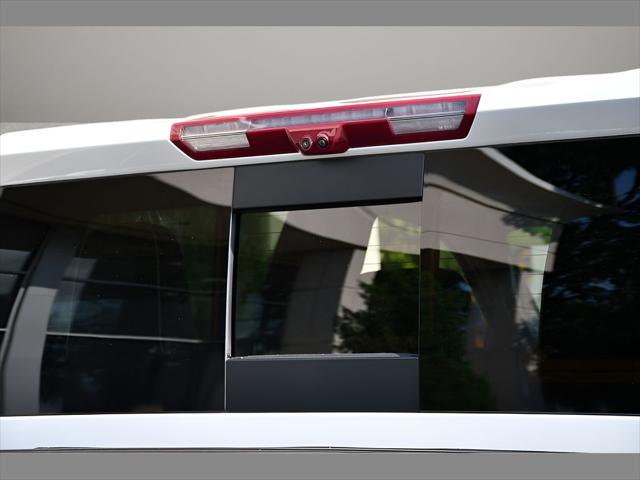 2024 GMC Sierra 2500HD Truck in White Frost Tricoat thumbnail 28