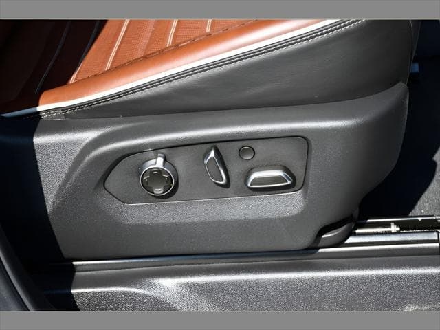 2024 GMC Sierra 2500HD Truck in White Frost Tricoat thumbnail 33