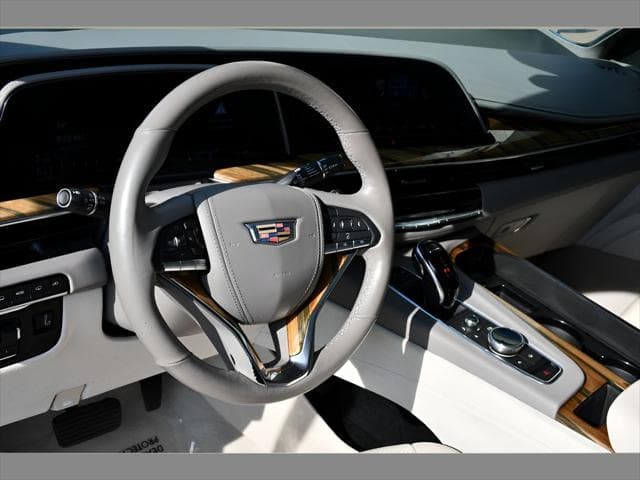 2021 Cadillac Escalade SUV in Crystal White Tricoat thumbnail 13