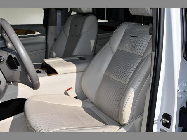 2021 Cadillac Escalade SUV in Crystal White Tricoat thumbnail 14