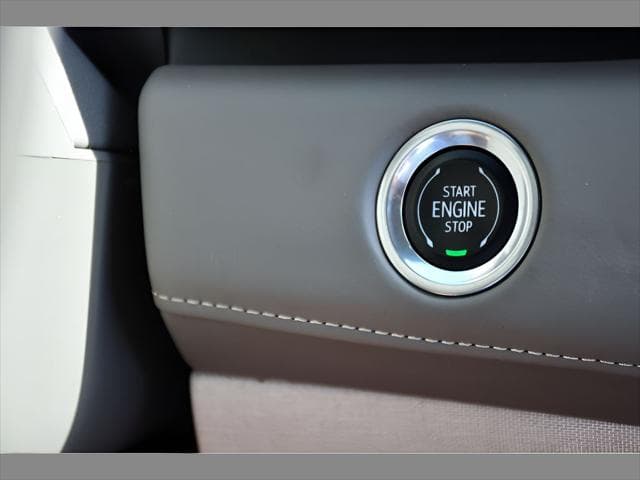 2021 Cadillac Escalade SUV in Crystal White Tricoat thumbnail 36