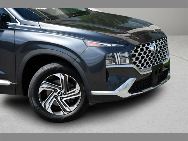 2022 Hyundai Santa Fe SUV in Portofino Gray thumbnail 10