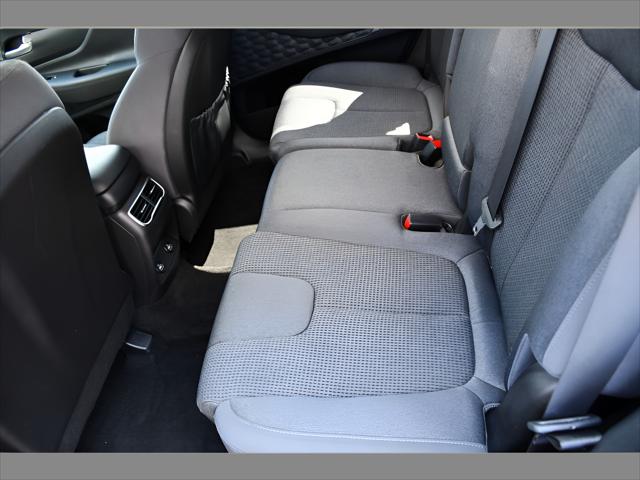 2022 Hyundai Santa Fe SUV in Portofino Gray thumbnail 15