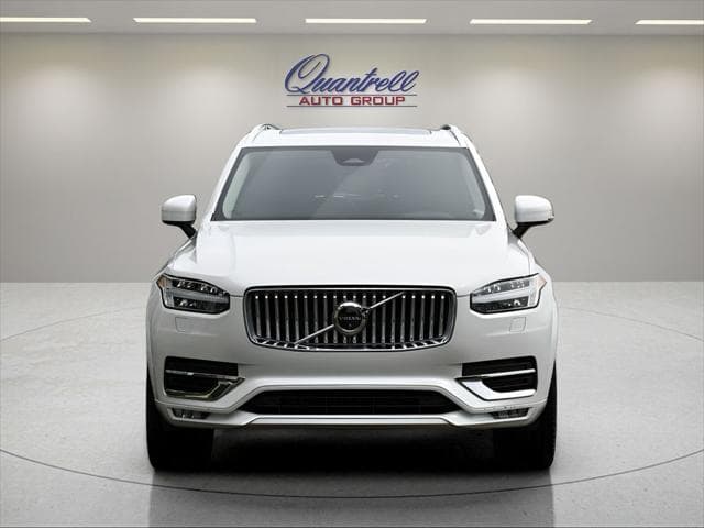 2024 Volvo XC90 SUV in Crystal White Metallic thumbnail 9