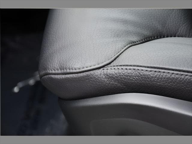 2024 Volvo XC90 SUV in Crystal White Metallic thumbnail 33