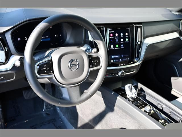 2025 Volvo V60 Cross Country Wagon in Onyx Black Metallic thumbnail 13
