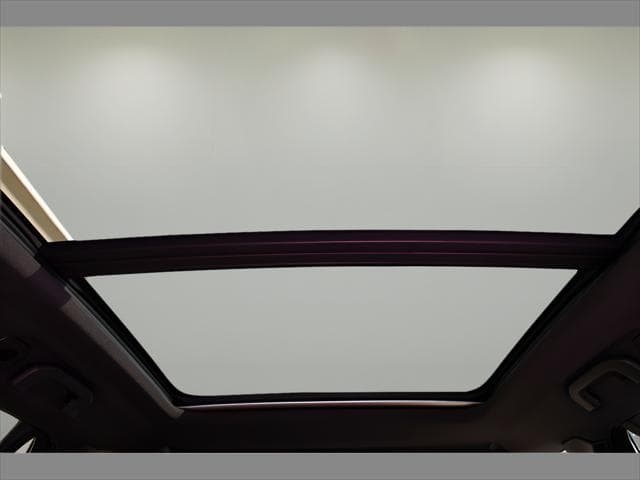 2025 Volvo V60 Cross Country Wagon in Onyx Black Metallic thumbnail 15