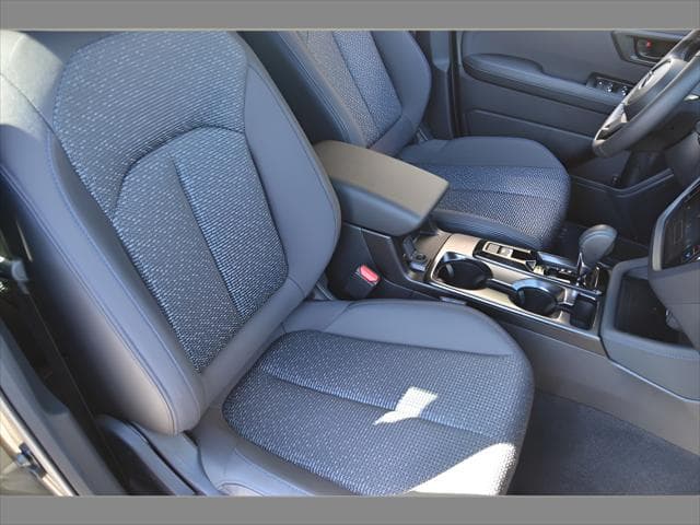 2026 Subaru Forester SUV in Autumn Green Metallic thumbnail 12