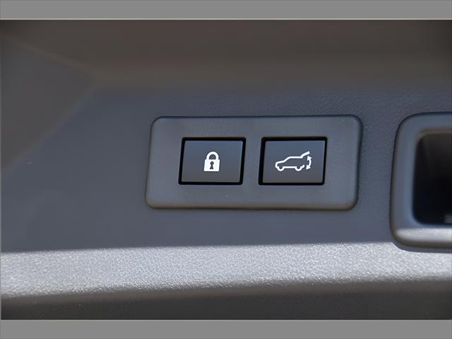 2026 Subaru Forester SUV in Autumn Green Metallic thumbnail 23