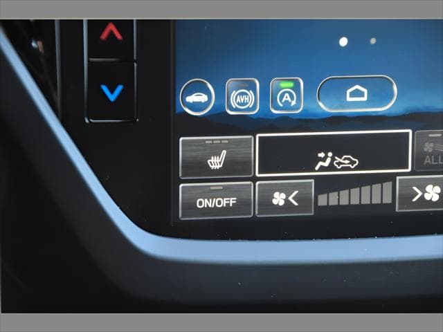 2026 Subaru Forester SUV in Crystal Black Silica thumbnail 21