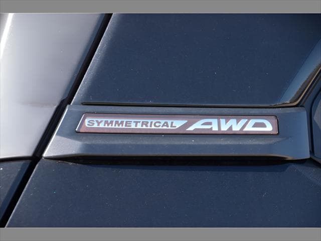 2026 Subaru Forester SUV in Crystal Black Silica thumbnail 27