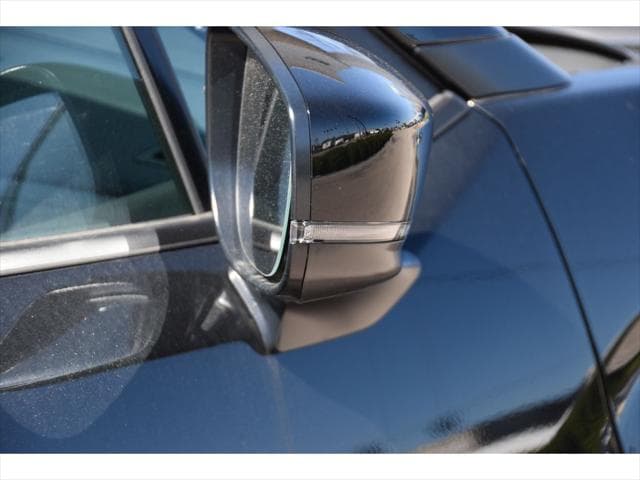 2026 Subaru Forester SUV in Crystal Black Silica thumbnail 28