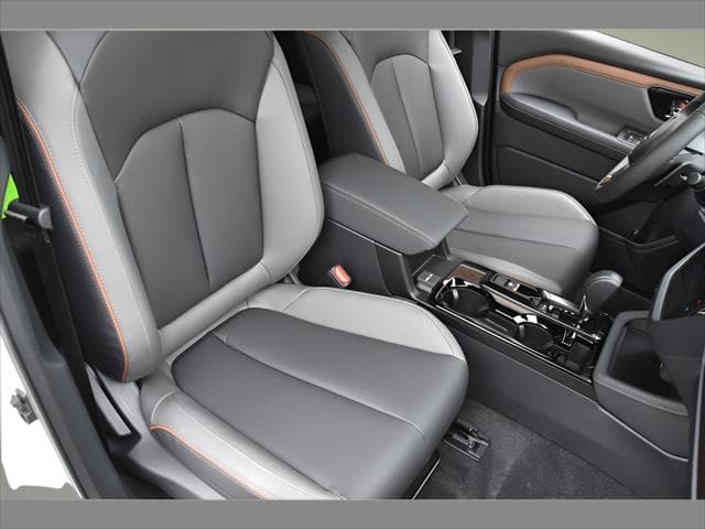 2026 Subaru Forester SUV in Crystal White Pearl thumbnail 30