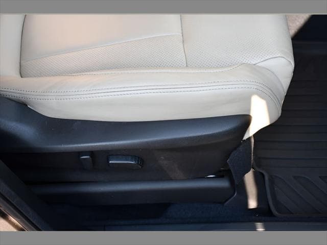 2021 Subaru Ascent SUV in Brilliant Bronze Metallic thumbnail 31