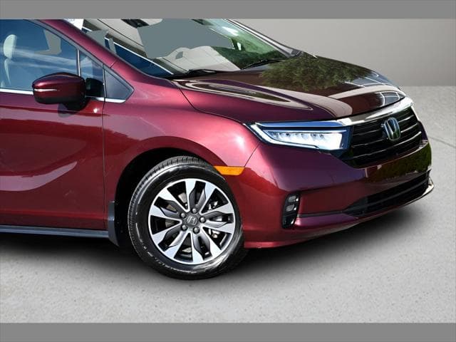 2021 Honda Odyssey Van in Deep Scarlet Pearl thumbnail 10