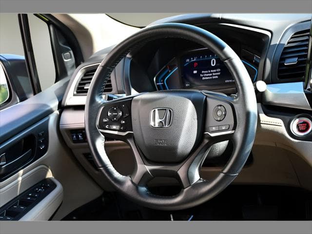 2021 Honda Odyssey Van in Deep Scarlet Pearl thumbnail 19