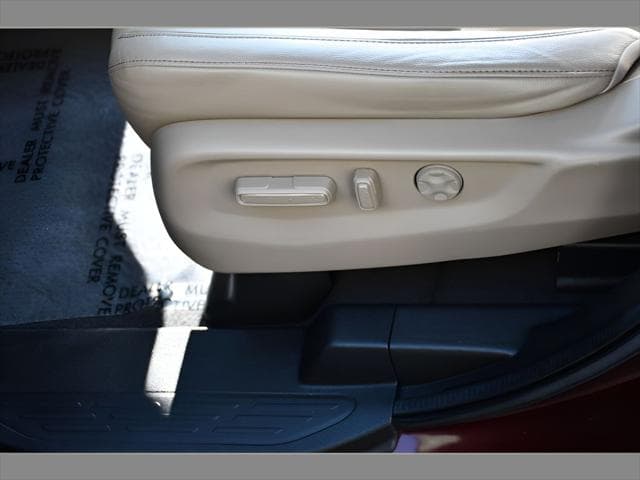 2021 Honda Odyssey Van in Deep Scarlet Pearl thumbnail 32