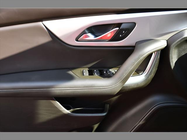 2022 Chevrolet Blazer SUV in Red Hot thumbnail 24